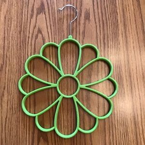 Scarf Holder Green Velvet Flower